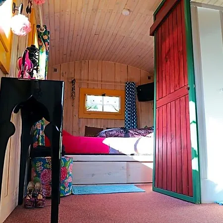 Roulotte La Dominique 4*