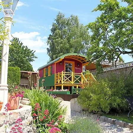 Roulotte La Dominique Bed & Breakfast Romery (Marne)