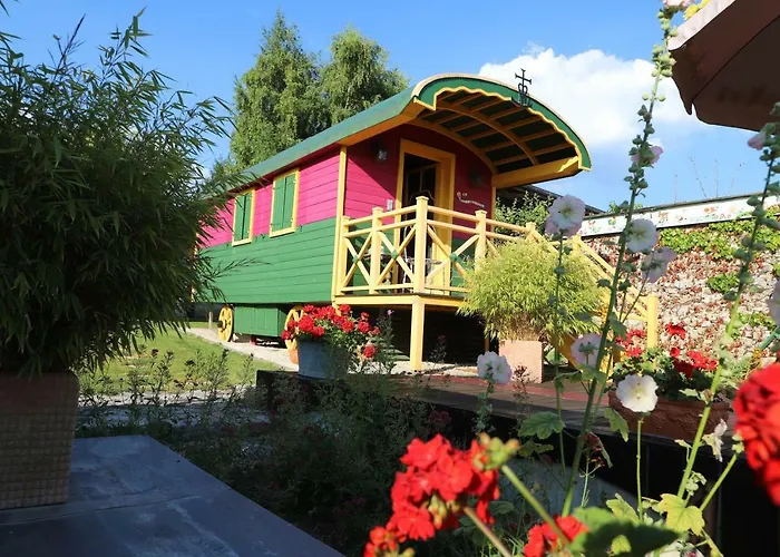 Bed & Breakfast Roulotte La Dominique 4*