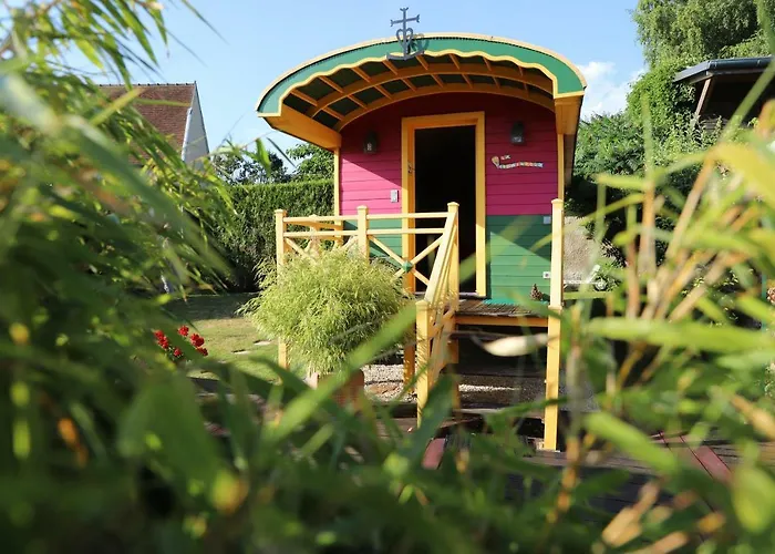 Roulotte La Dominique Bed & Breakfast Romery (Marne)